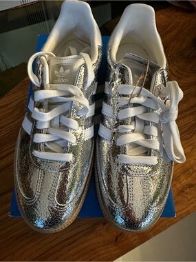 Adidas Samba OG W Silver Metallic Cracked Leather Sneakers NIB Size 7